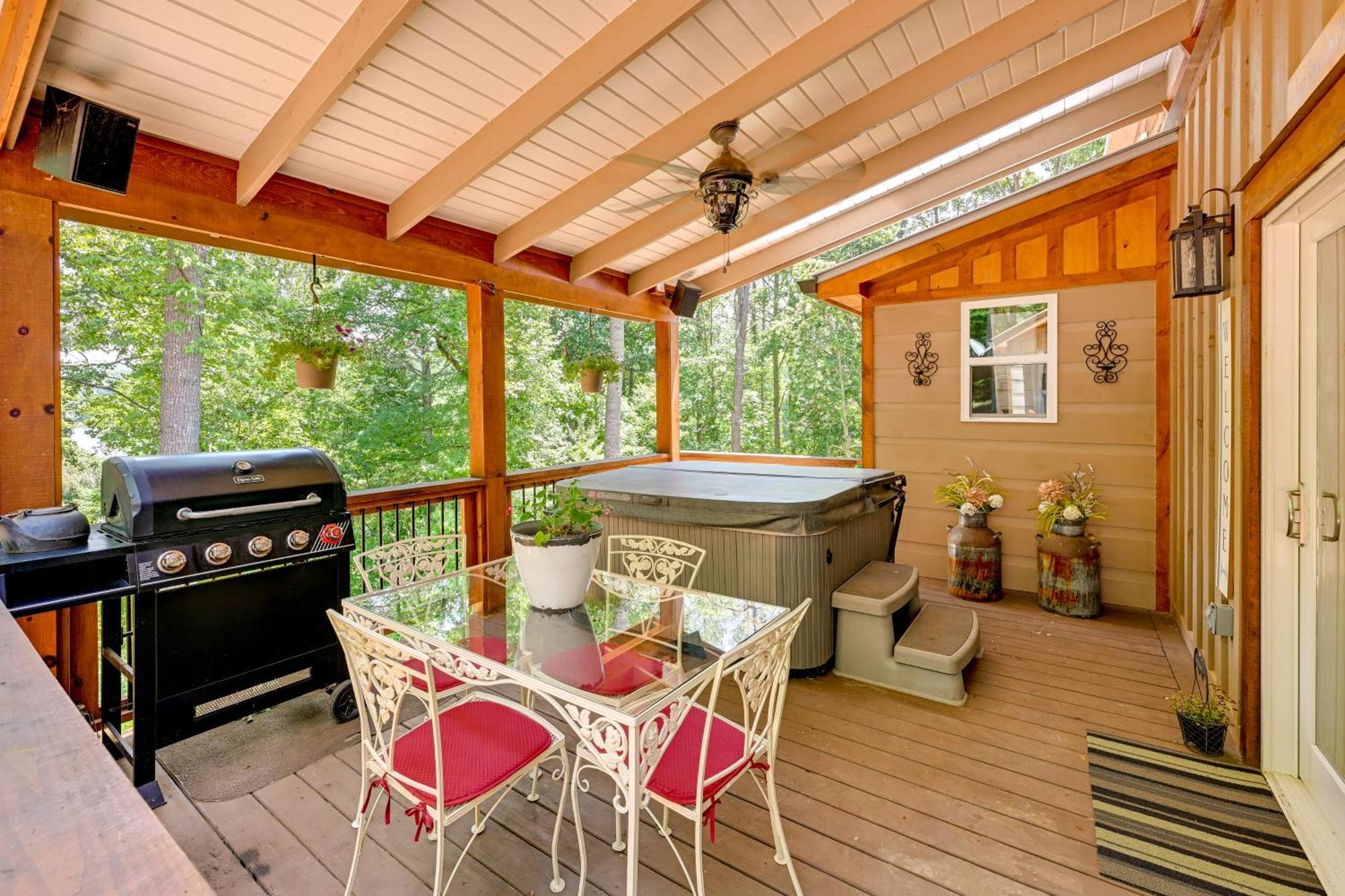 Charming Hiawassee Tiny Home With Hot Tub And Views! Extérieur photo